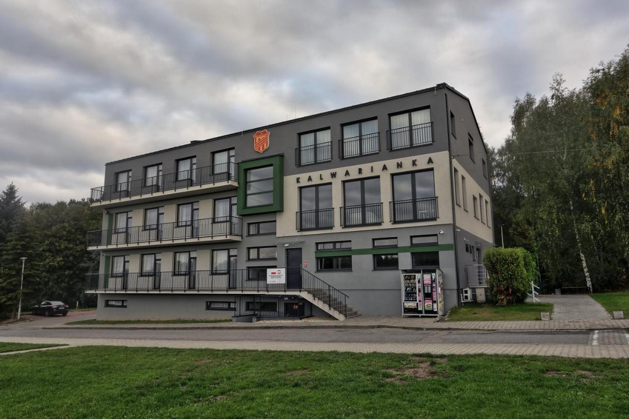 Pawilon Sportowo Turystyczny Kalwarianka Hostel กัลวาเรีย เซบริซิดอว์สกา ภายนอก รูปภาพ