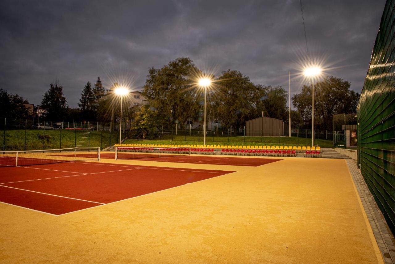 Pawilon Sportowo Turystyczny Kalwarianka Hostel กัลวาเรีย เซบริซิดอว์สกา ภายนอก รูปภาพ