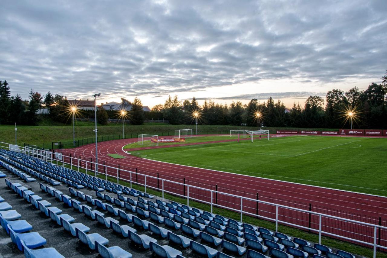 Pawilon Sportowo Turystyczny Kalwarianka Hostel กัลวาเรีย เซบริซิดอว์สกา ภายนอก รูปภาพ