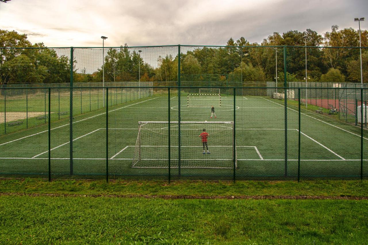 Pawilon Sportowo Turystyczny Kalwarianka Hostel กัลวาเรีย เซบริซิดอว์สกา ภายนอก รูปภาพ