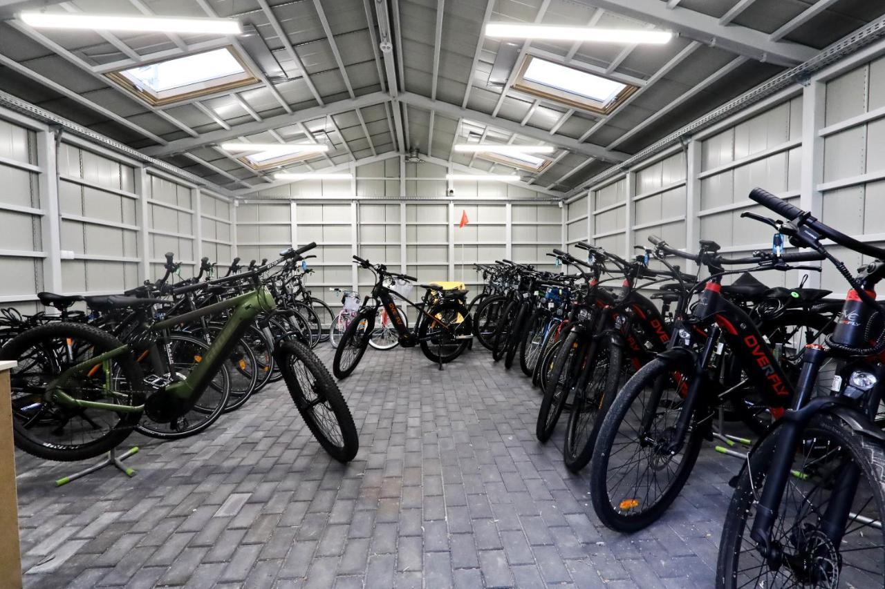 Pawilon Sportowo Turystyczny Kalwarianka Hostel กัลวาเรีย เซบริซิดอว์สกา ภายนอก รูปภาพ