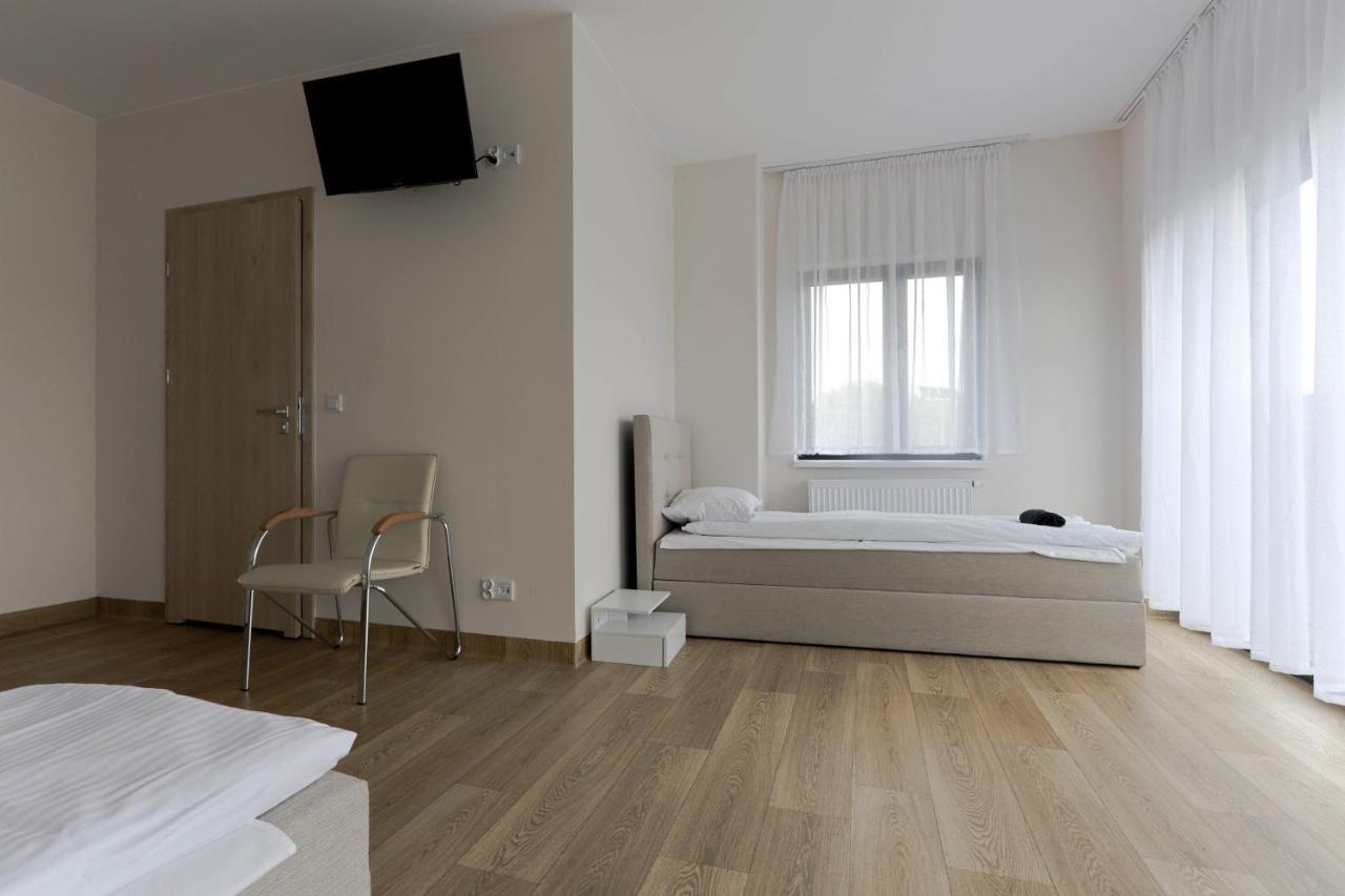 Pawilon Sportowo Turystyczny Kalwarianka Hostel กัลวาเรีย เซบริซิดอว์สกา ภายนอก รูปภาพ